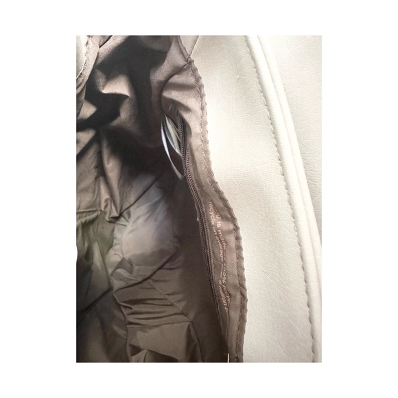 Matt & Nat Light Gray Backpack - Picture 6 of 7